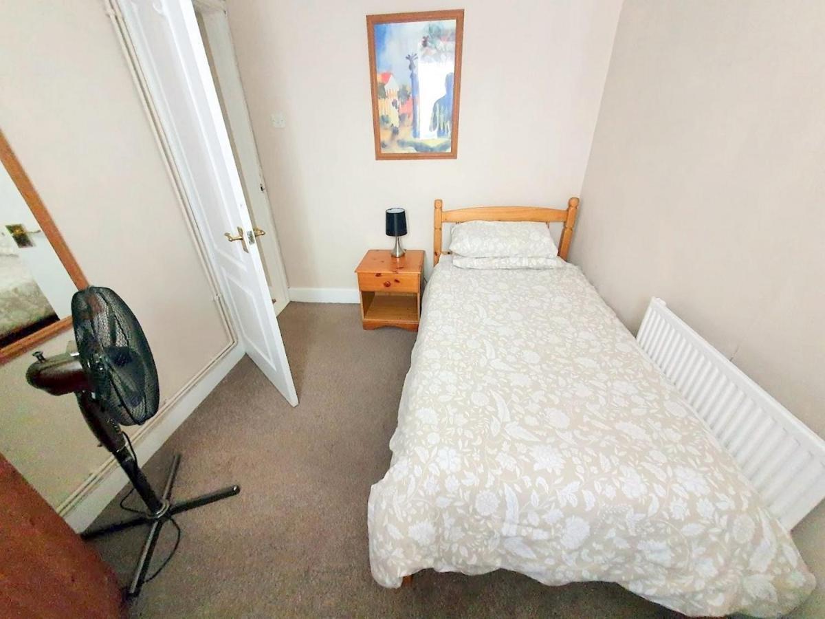 Wentworth Apartment With 2 Bedrooms, Superfast Wi-Fi And Parking سيتينغبورن المظهر الخارجي الصورة
