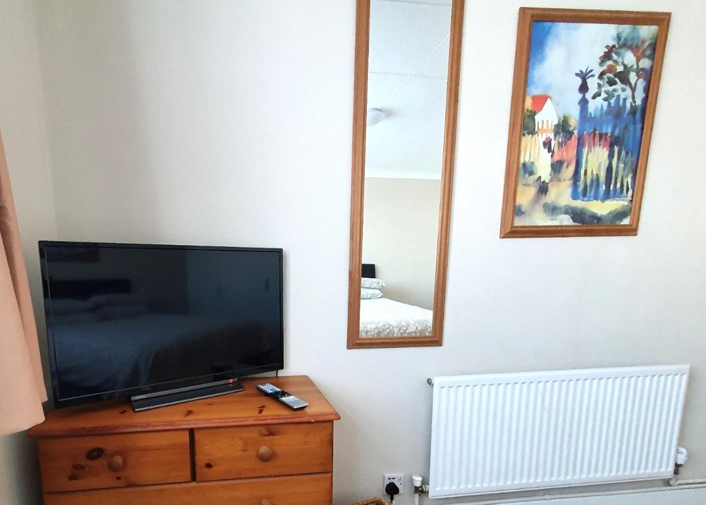 Wentworth Apartment With 2 Bedrooms, Superfast Wi-Fi And Parking سيتينغبورن المظهر الخارجي الصورة
